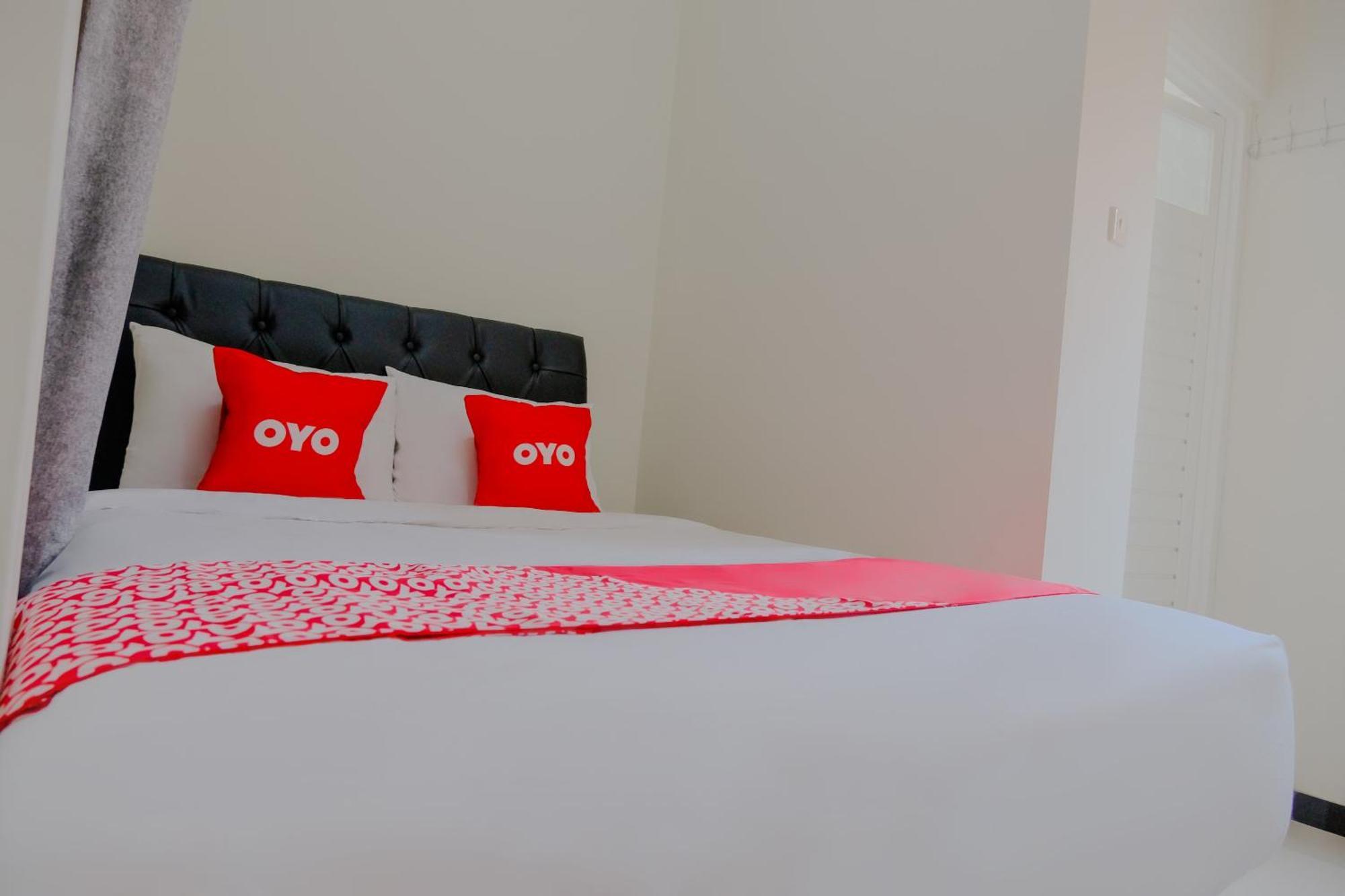 Oyo 2376 Tiara Family Residence Batu  Ngoại thất bức ảnh
