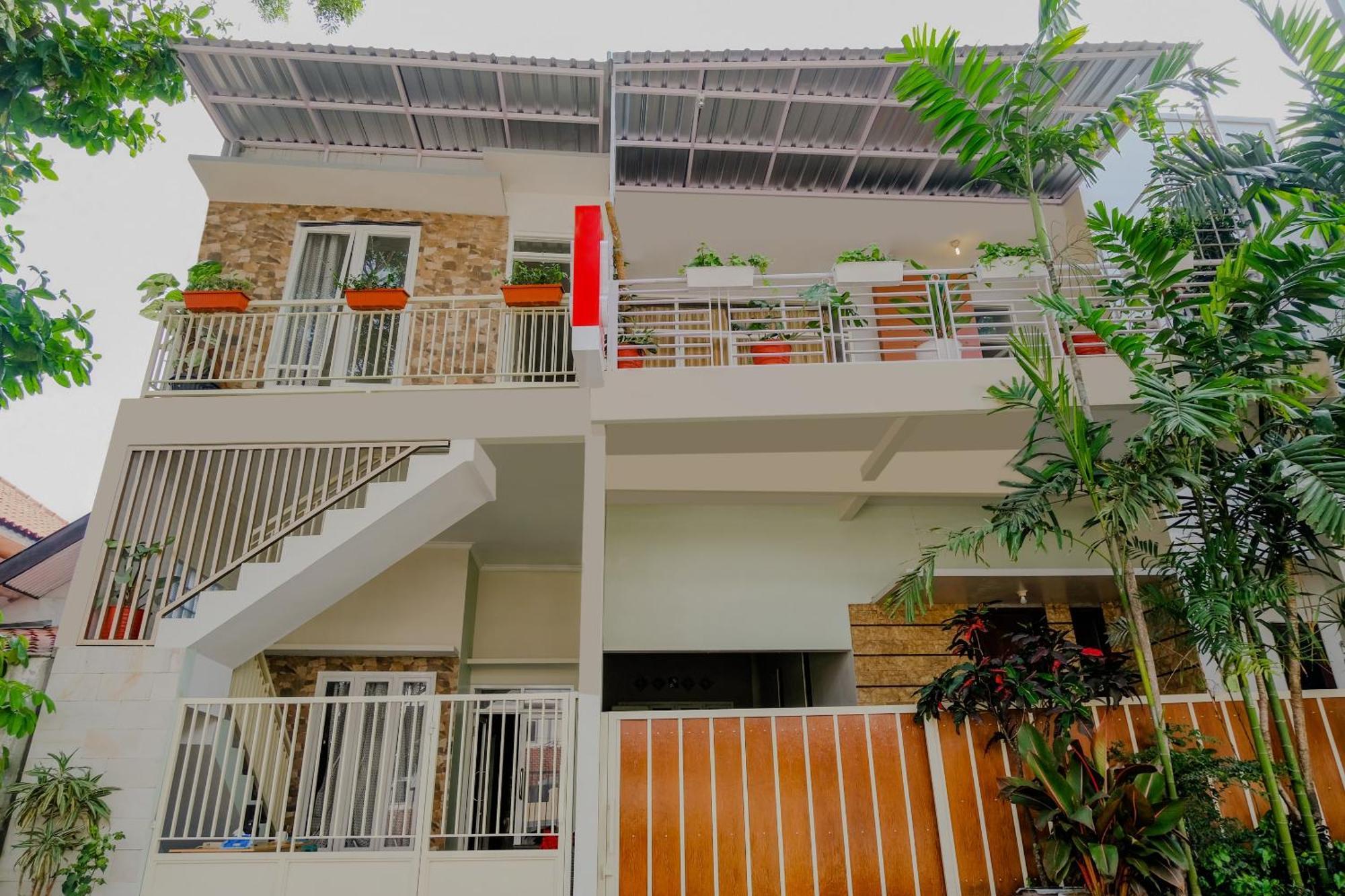 Oyo 2376 Tiara Family Residence Batu  Ngoại thất bức ảnh